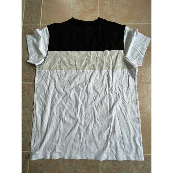 New without Tags! Kenneth‎ Cole NY Pocket T-Shirt Men size M - Picture 3 of 7